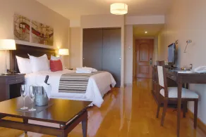 Alma Del Lago Suites & Spa - Habitación