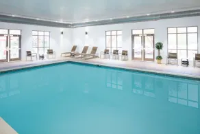 Hampton Inn Garden City Long Island - Piscine