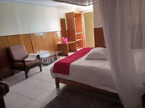 Bomen Hotel - Zimmer