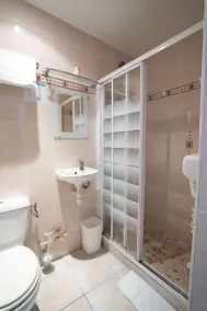 Hôtel Edgar Quinet - Badezimmer