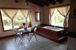 Rancho Las Joyas - Bathroom