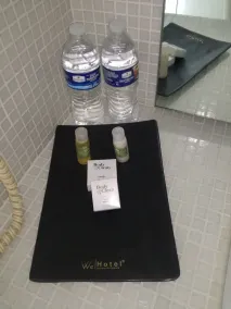 We Hotel Acapulco - Baño
