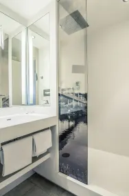 Mercure Cergy Pontoise Centre - Salle de bain