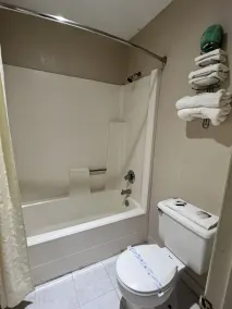 Americas Best Value Inn Edna - Badezimmer
