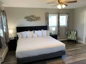 Lakeside Motel - Room