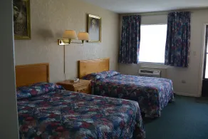 Lighthouse Motel - Room