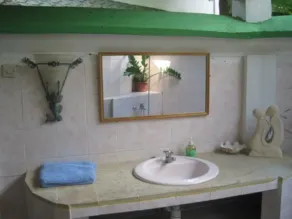 Villa Sunrise on the Bali North Shore - Bathroom