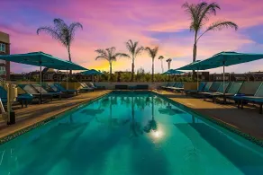 Courtyard by Marriott Marina del Rey - Piscine
