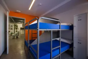 All Iron Hostel - Chambre