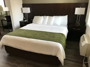 Hi View Inn & Suites - Chambre