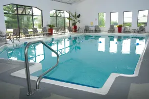 DoubleTree by Hilton Collinsville - St. Louis - Piscine