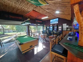Nikita Portuguese Restaurant and Motel - Restaurant