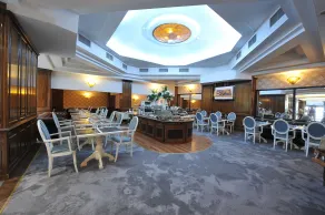 Crystal Palace Hotel - Restaurant