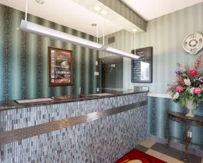 Rodeway Inn & Suites New Orleans Gentilly - Lobby