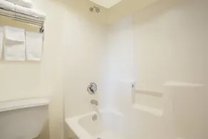 Days Inn by Wyndham Seattle Aurora - Salle de bain