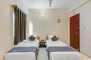 UPAR Hotels Nearby Bagmane Tech Park - Rom