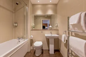 Stewart by Heeton Concept - Aparthotel Edinburgh - Baño