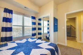 Lakefront Osage Beach Condo: Balcony & Pool Access - Innenbereich
