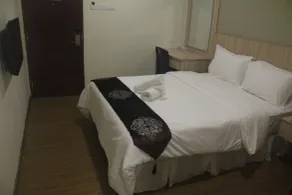 Veer Hotel - Room