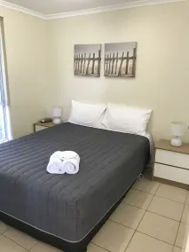 Robetown Motor Inn & Apartments - Room