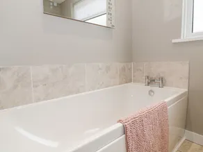 Honesty Cottage - Bathroom