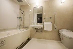 Plum Hotel - Bathroom