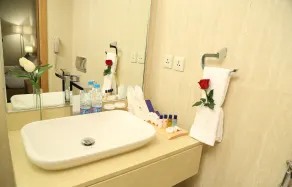 Dammam Palace Hotel - Bathroom