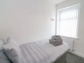 2 Brook Street - Room