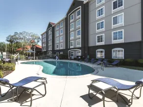 La Quinta by Wyndham Orlando Lake Mary - Piscine