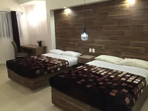 Hotel V - Habitación