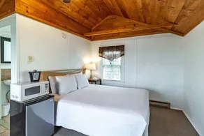 Half Moon Motel & Cottages - Chambre