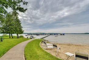 Near Slopes, Golf, Lake! Shanty Creek Resort Condo - Interiør