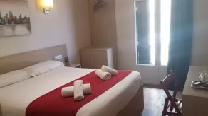 Hostal Barcelona Travel - Udsigt fra værelset