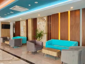 Front One Luxe Hotel Solo - Pool