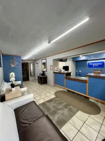 Rodeway Inn Emporia - Hall