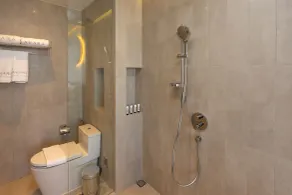 Akara Hotel Pattaya - Bathroom