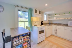 Lakeside Spofford Retreat Near Hiking & Boating! - Innvendig