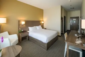 Imperia Hôtel et Suites Terrebonne - Room