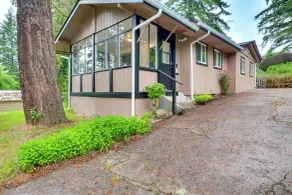 Oregon Vacation Rental 1 2 Mi to Santiam River - Innvendig