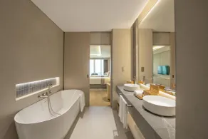 The Meydan Hotel Dubai - Bathroom