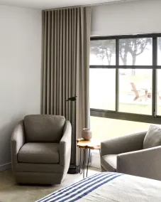 Lake Shore Resort - Room