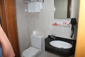 Rest Hotel - Bathroom