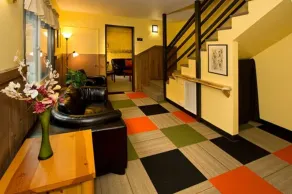 Moderne Hostel - Coin salon dans le hall
