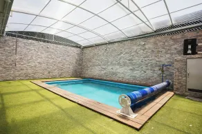 New Family-Friendly Poolside Escape - Piscina