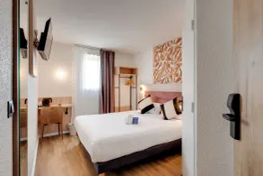 Sure Hotel by Best Western Valence Nord-Restaurant - Chambre