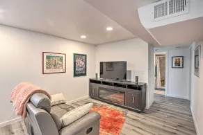Modern Wheat Ridge Home < 5 Mi to Denver! - Intérieur