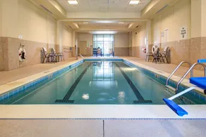 Holiday Inn Indianapolis North-Carmel by IHG - Piscine