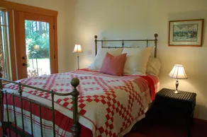 Goss Lake Getaway - Rum