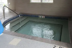 Quality Inn & Suites Stillwater - Pool