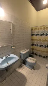 Flying Dog Hostel Iquitos - Bathroom